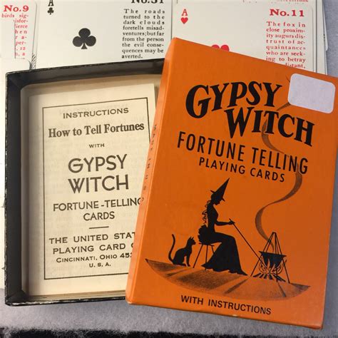 Witchy fortune telling cards